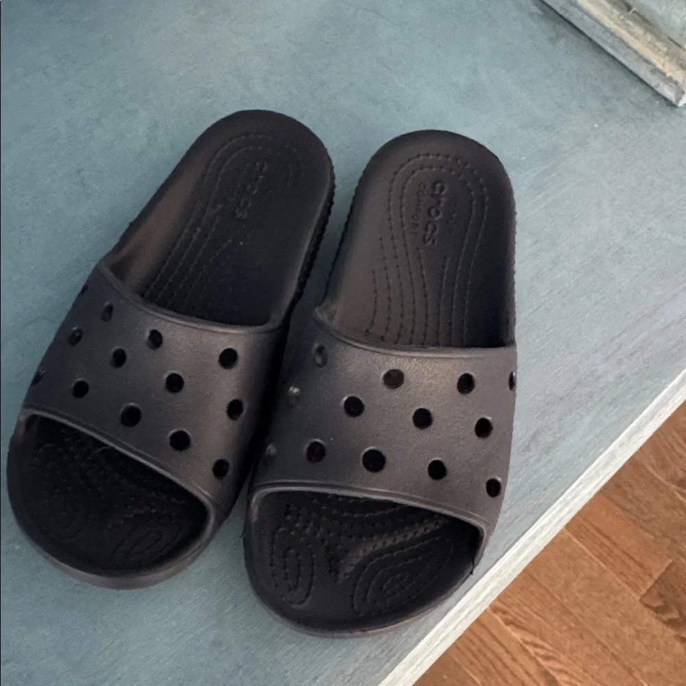 CROCS Kids navy blue slides sandals